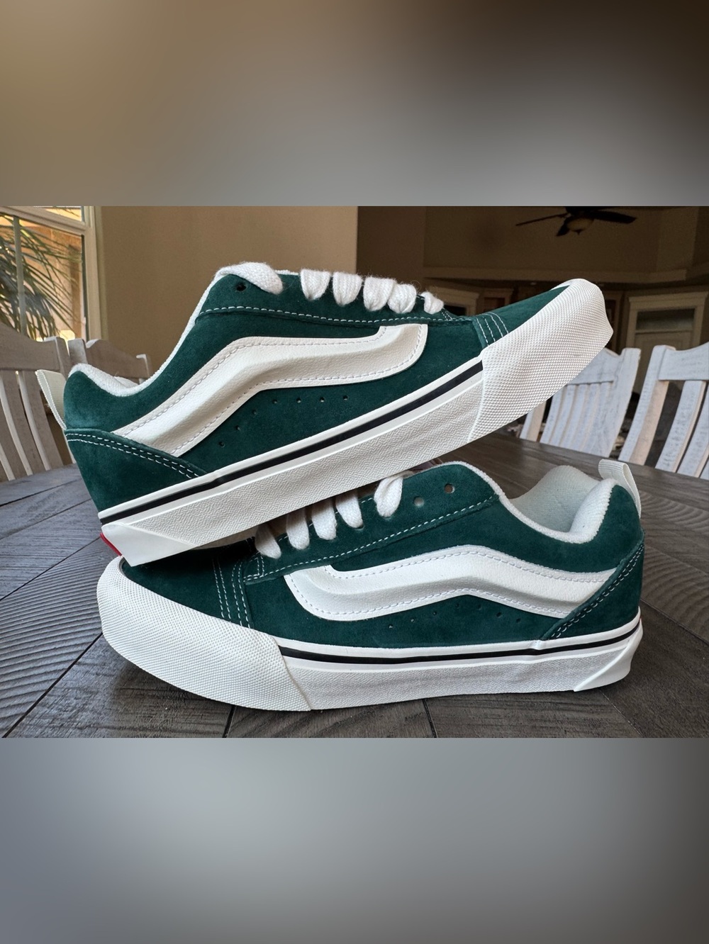 Vans Knu Skool Retro Low-Top Forest Green Sneakers Women’s Size 8 (NWOT)